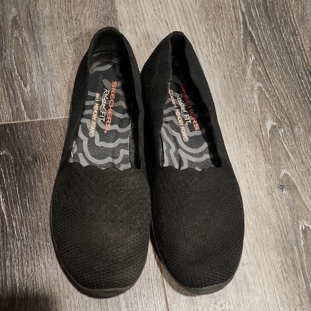 Skechers Relaxed Fit Black Flats Comfortable Slip-On Loafers